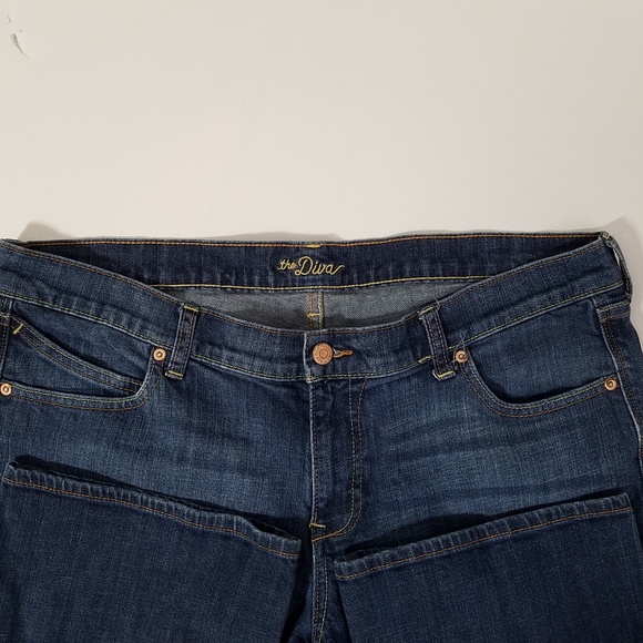 Old Navy The Diva jeans - Picture 2 of 6